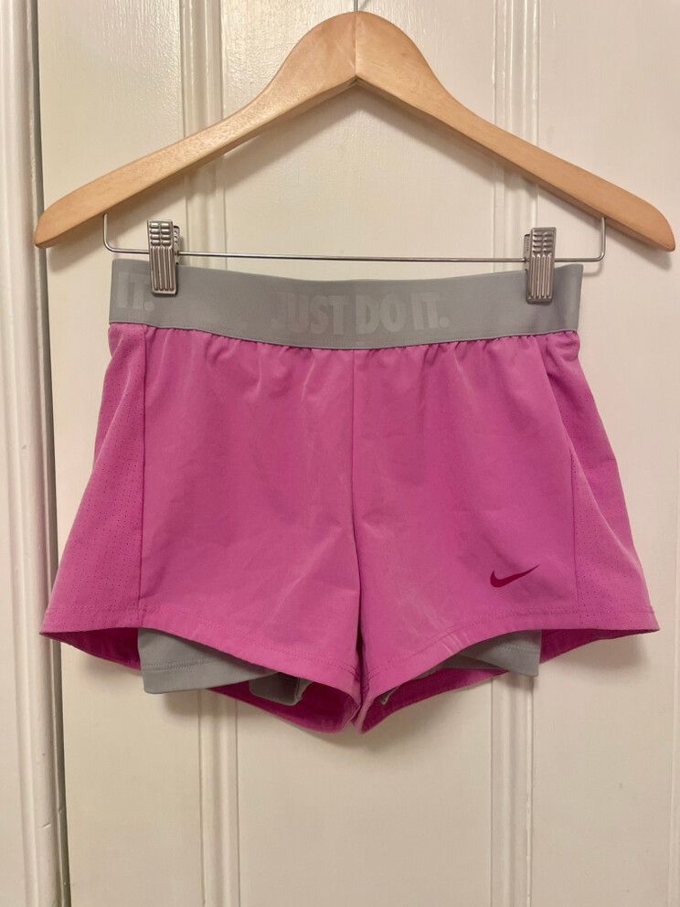 nike shorts with underlayer