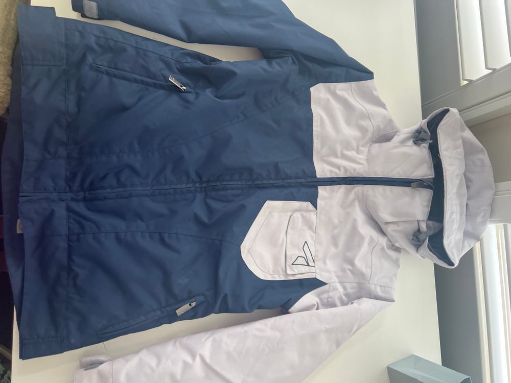 Torpedo 7 kids 10-12 ski jacket blue and white