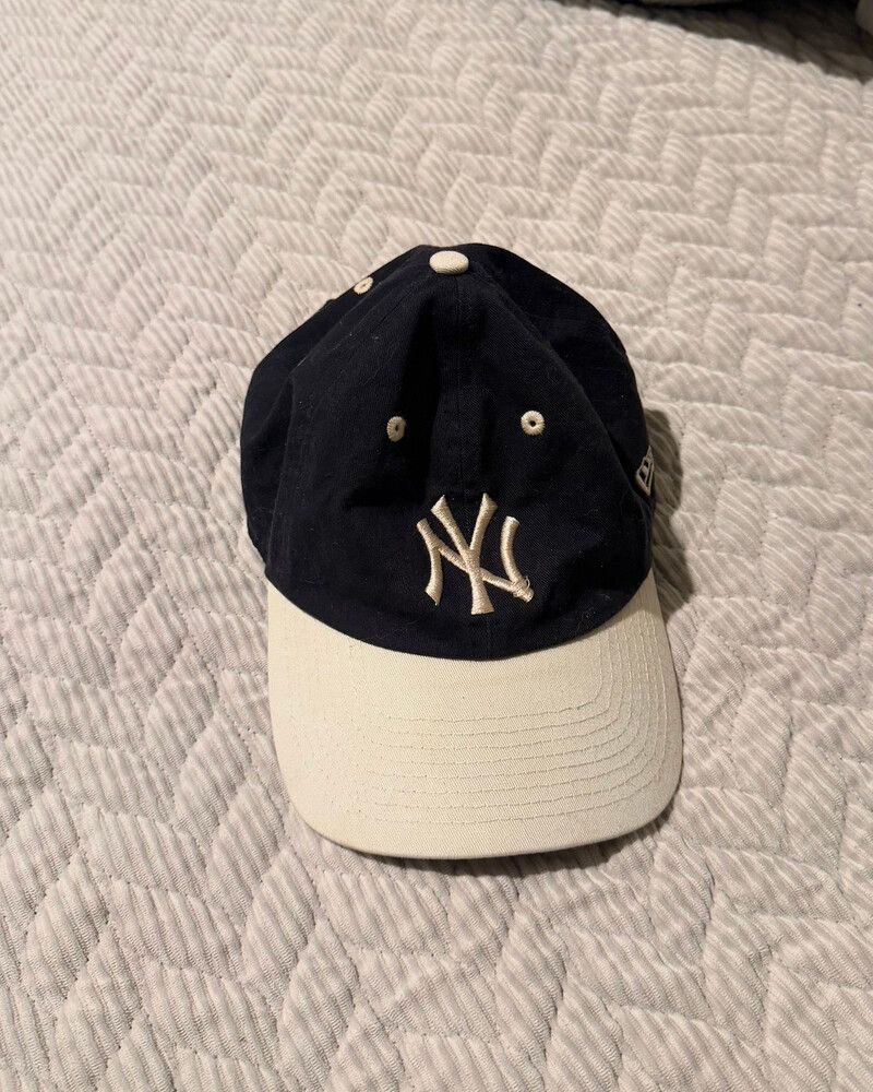 New York Yankees baseball hat