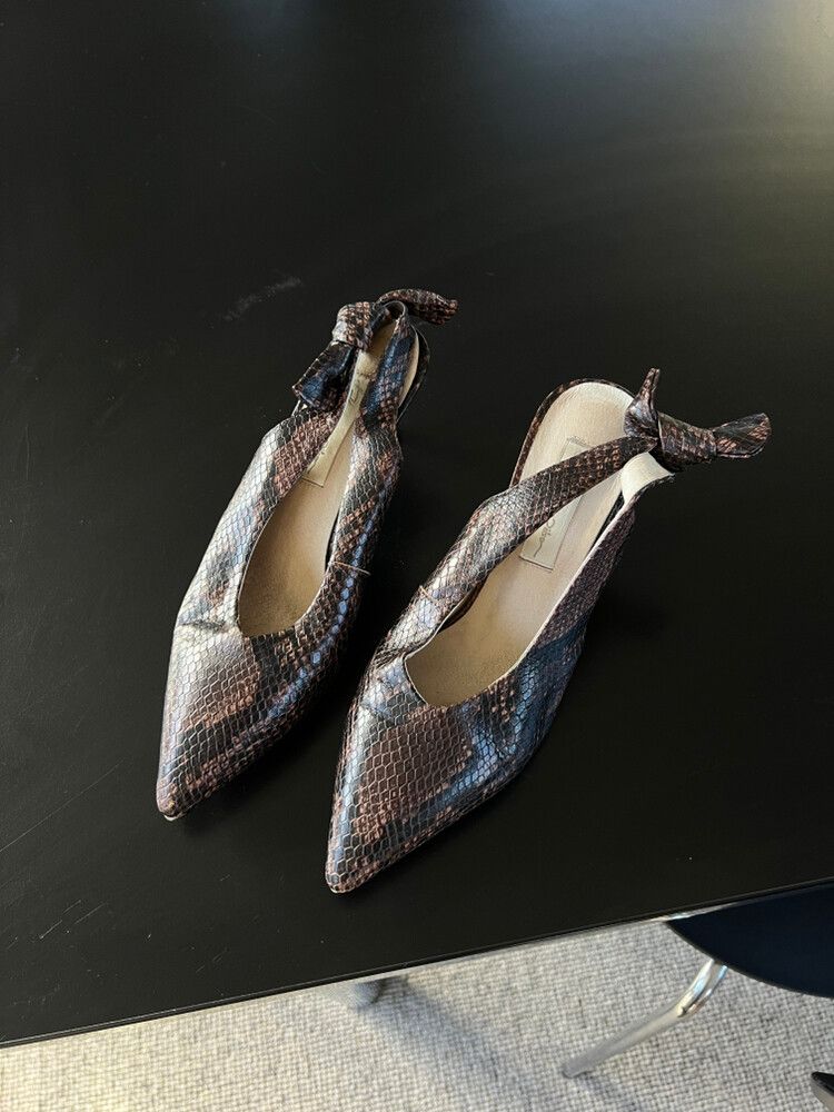 Pointed Slingback Heels