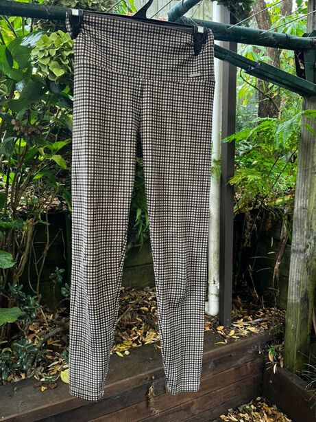 Aim’n Check Tights