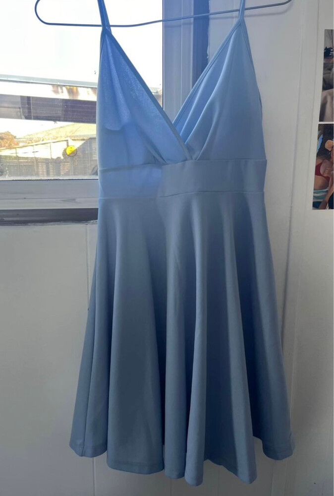 blue pink and white dress Open-Back Blue Floral-Print Long White Lace Prom Dress Blue/Print / 6