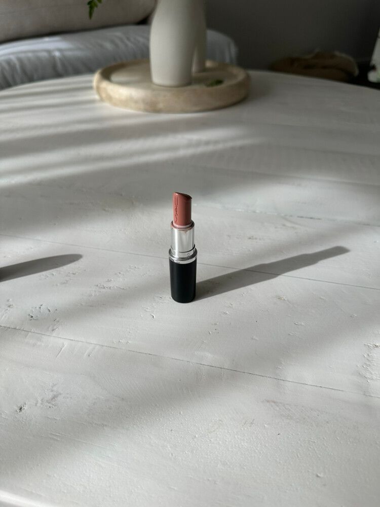 MAC Macximal Sleek Satin Lipstick Blankety