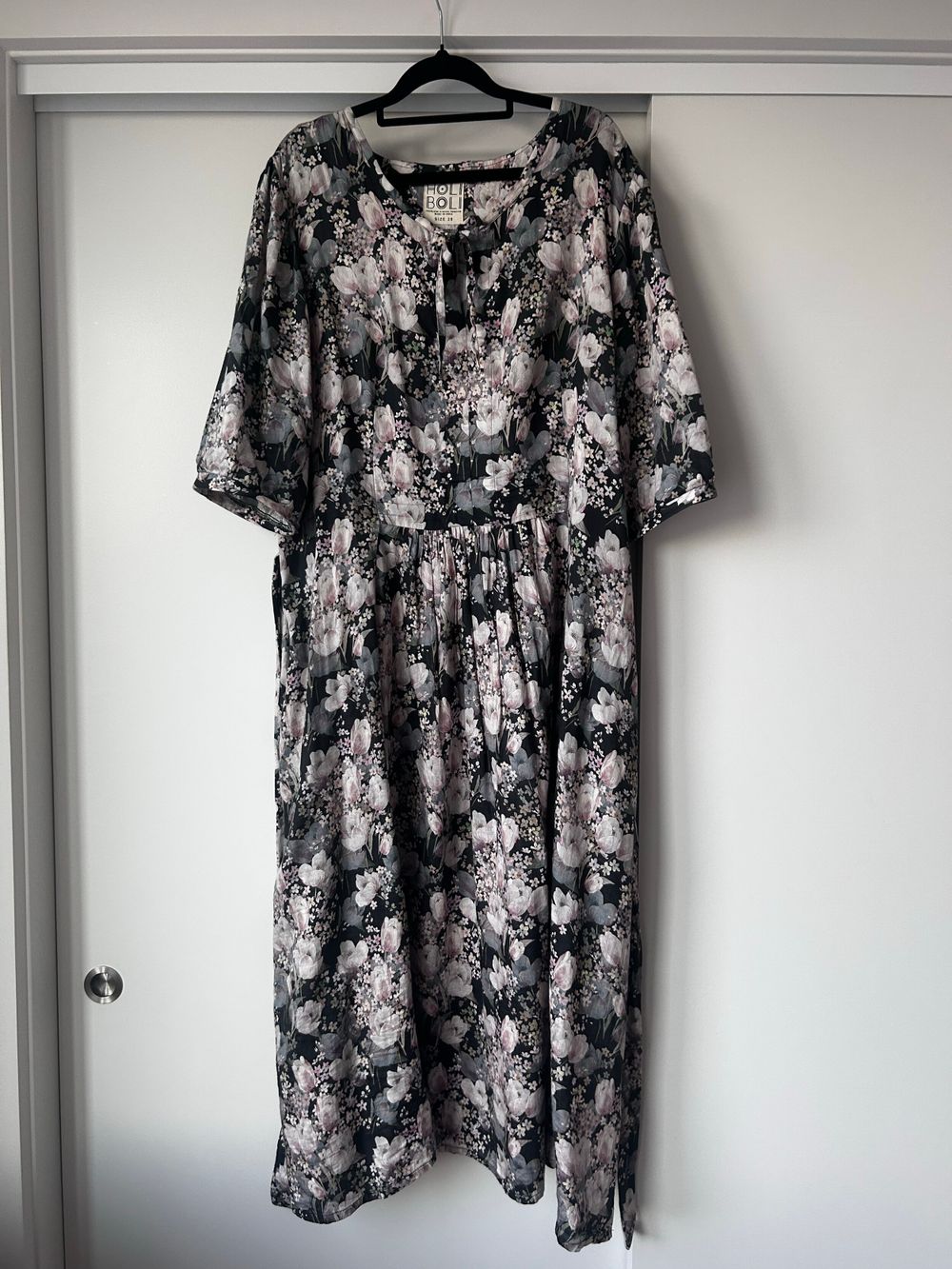 Holi Boli Ella Bella Floral Midi Dress