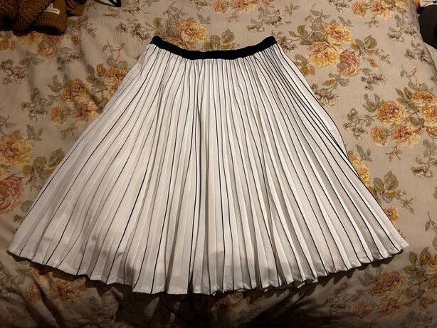 Issue Clothing Co. White And Black pleated Skirt
