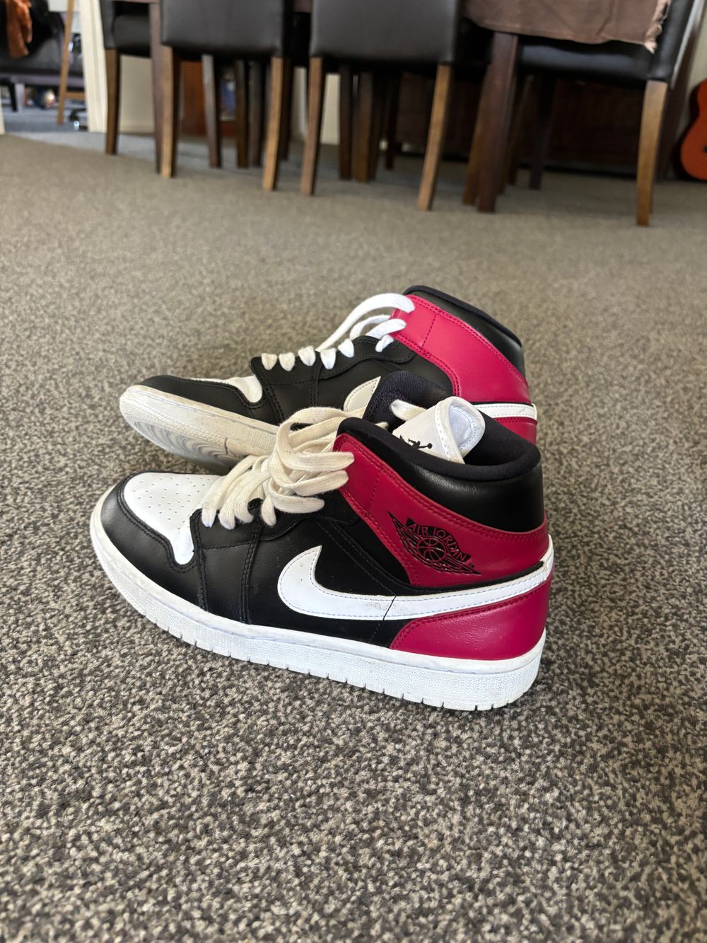 Nike Jordans unique colour way size 8.5