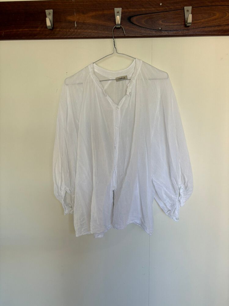 Cindy G White Cotton Blouse