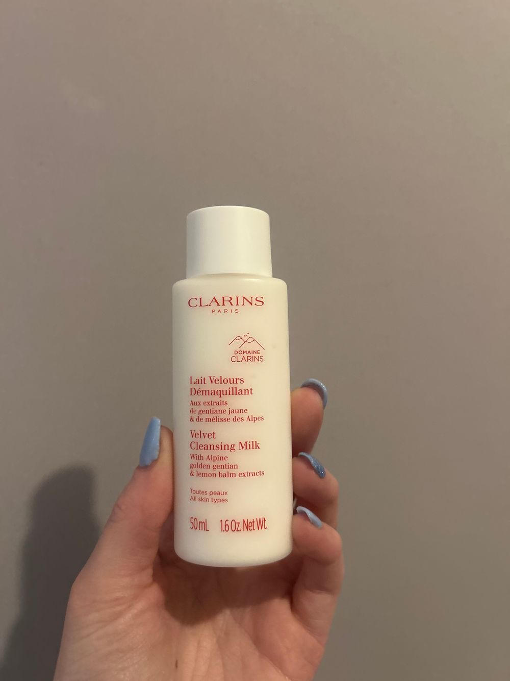 Clarins Velvet Cleansing Milk