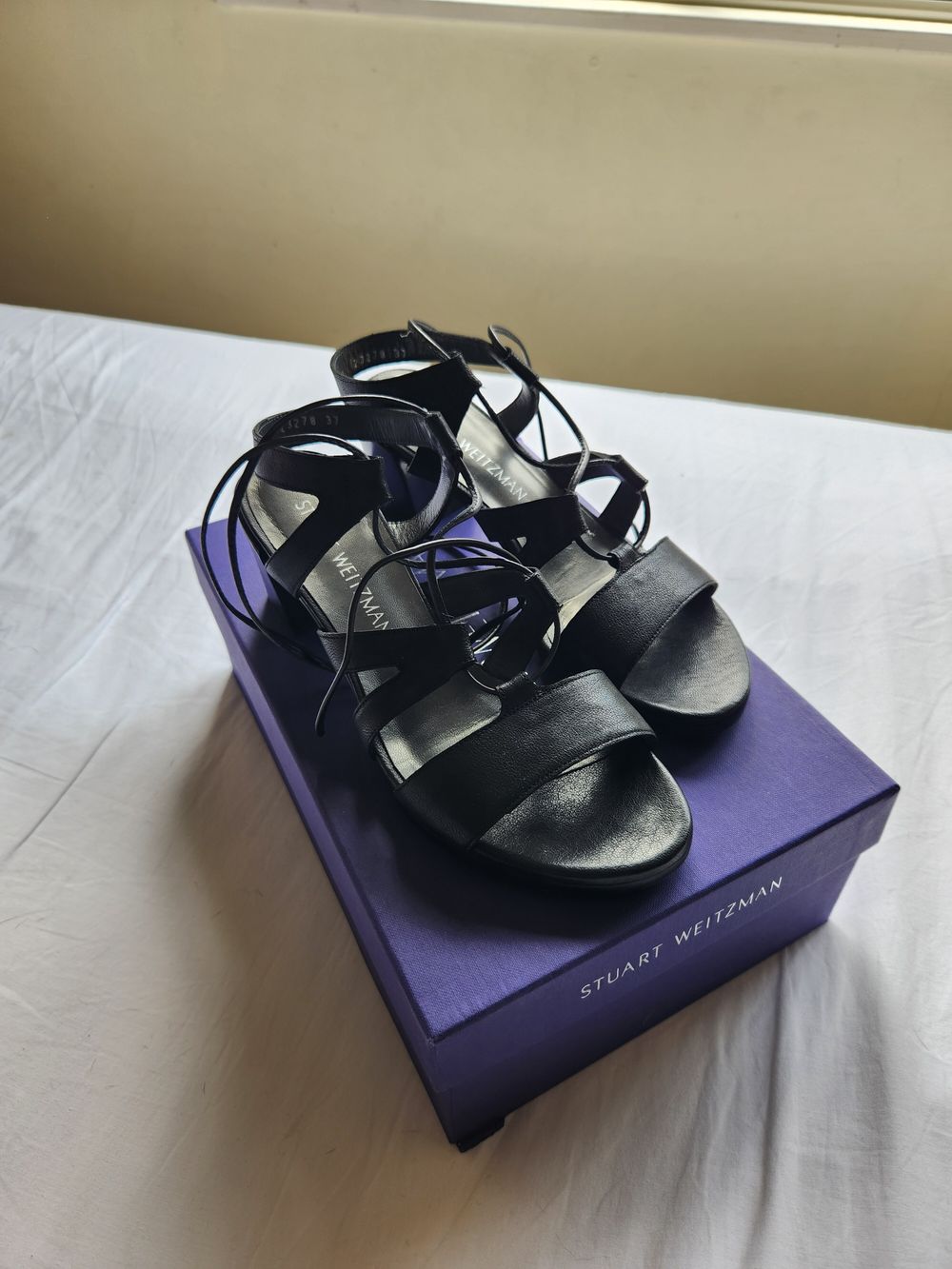 Tiegirl chorus heels