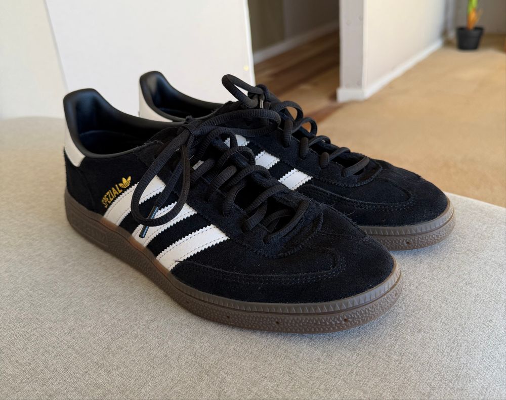 Adidas Spezial Sneakers