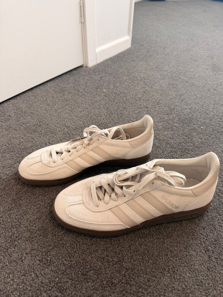 Adidas - Adidas Spezial Cream Sneakers on Designer Wardrobe