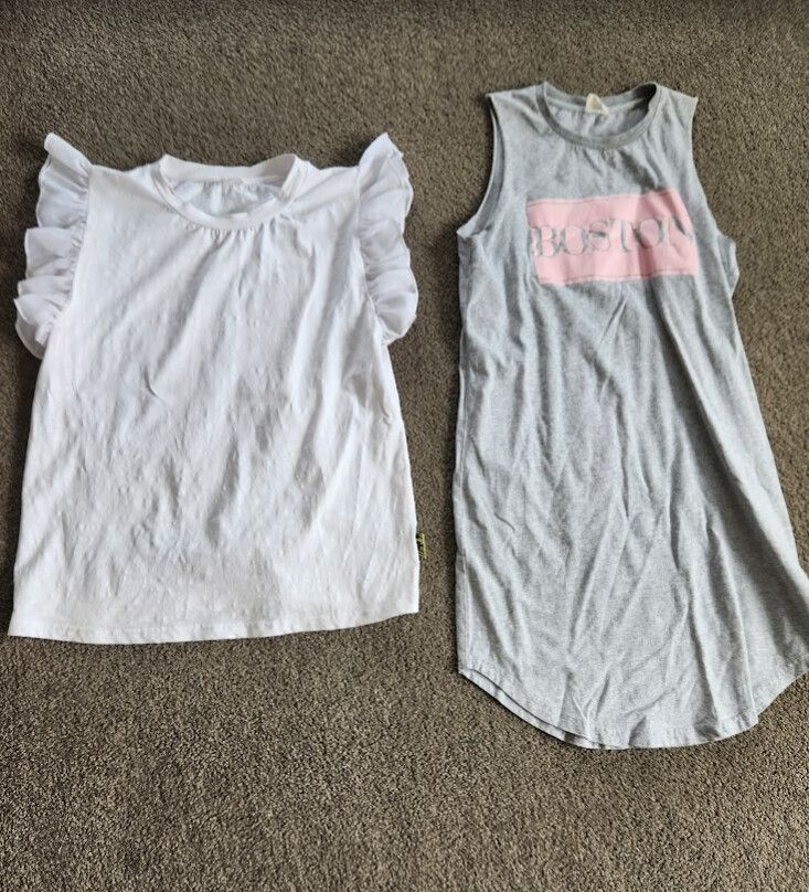 Alaska tees top and dress