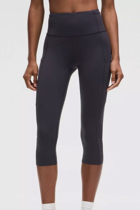Lululemon 3/4 black leggings