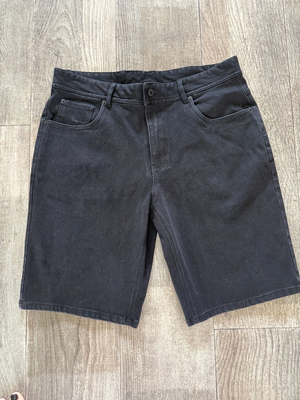 Ilaab Black Shorts