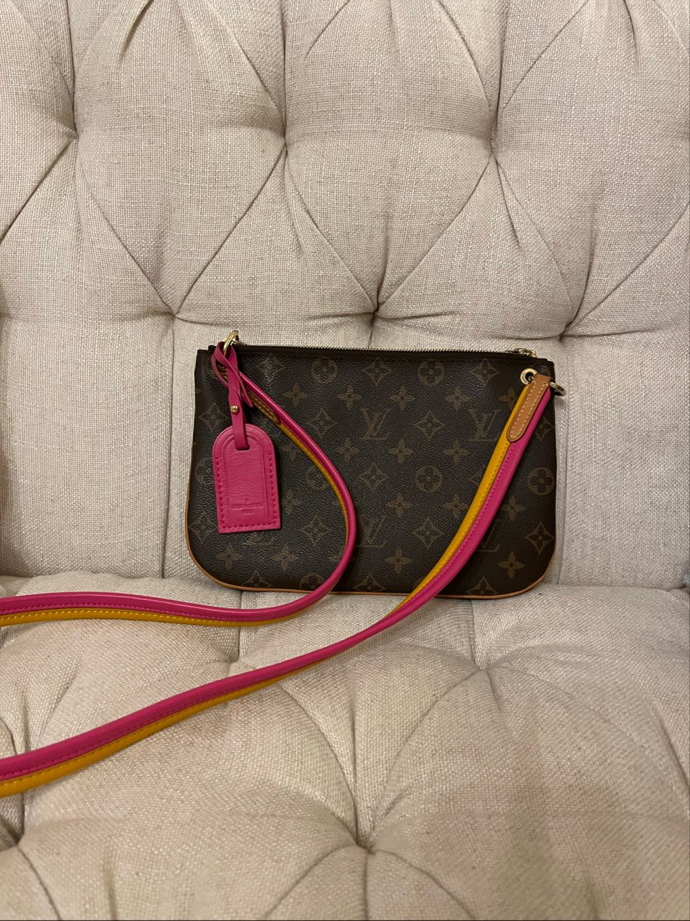 LOUIS VUITTON AUTHENTIC MONOGRAM CROSSBODY SHOULDER BAG WITH COLOURED STRAP