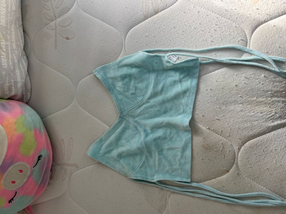 I am Delilaha backless tie up top