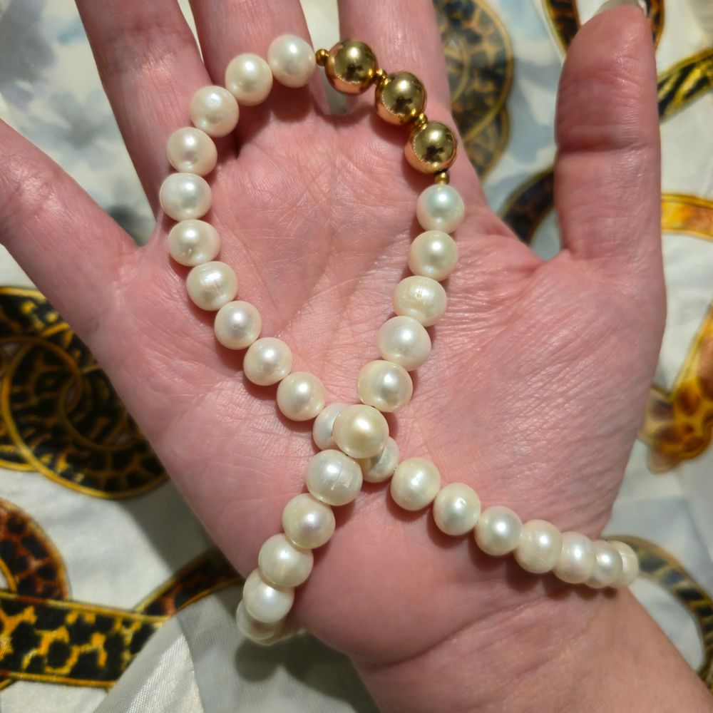 Fresh Water Pearls Necklace with Gold Accent