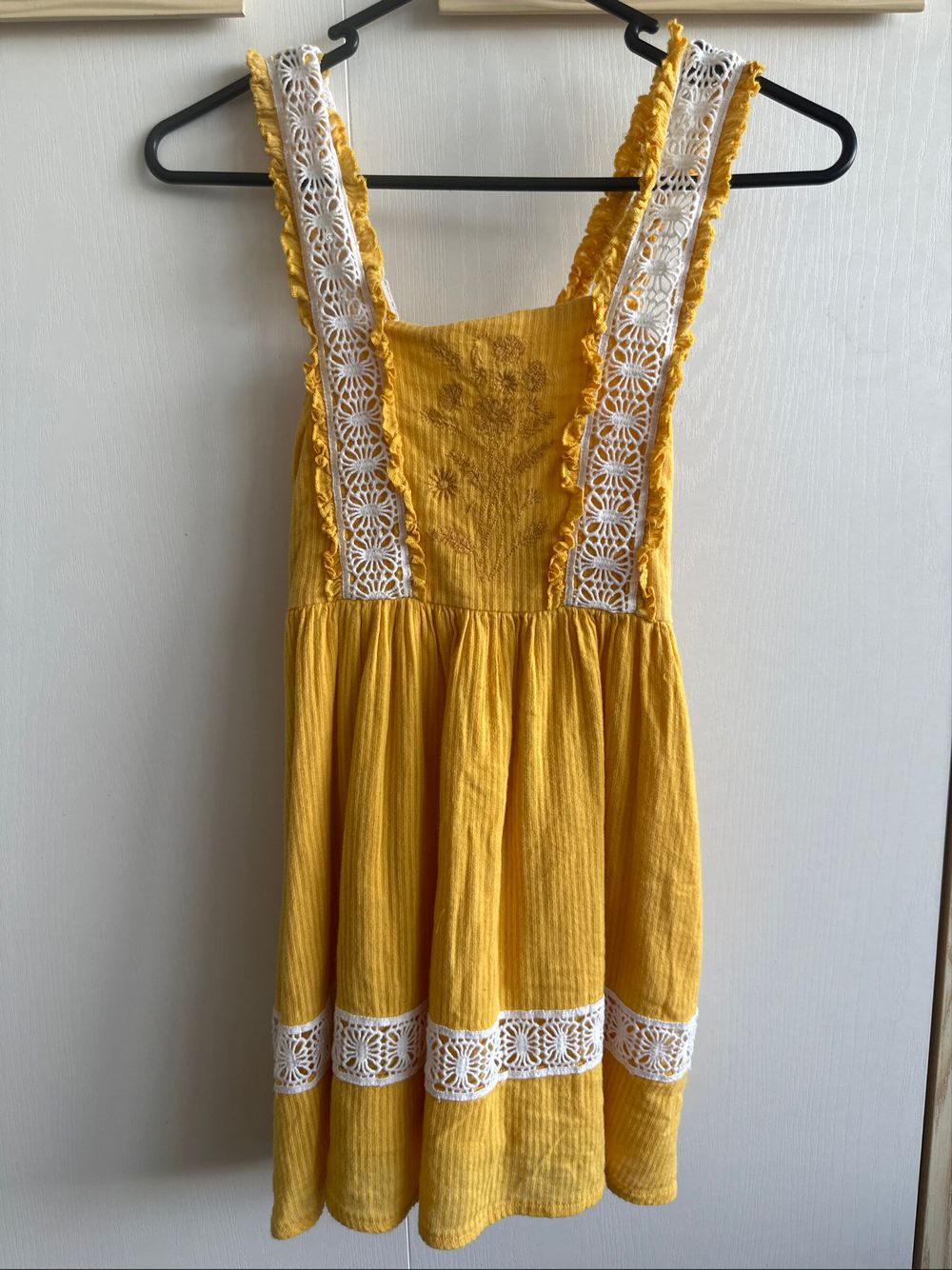 Zara Girls - Yellow Dress ZARA on Designer Wardrobe Zara Girls - Yellow Dress ZARA on Designer Wardrobe