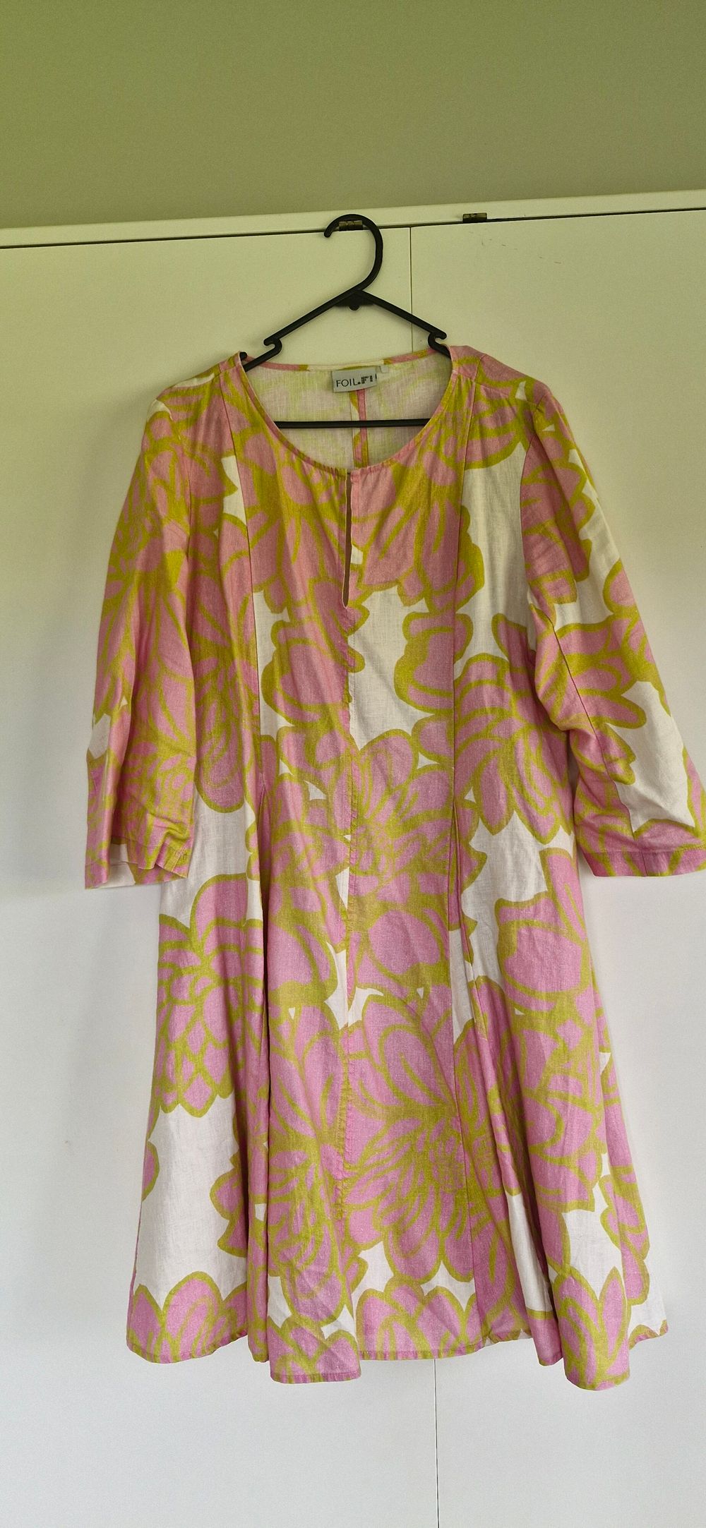 FOIL Linen dress
