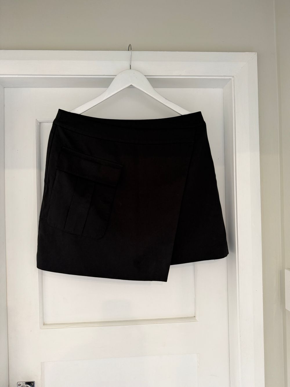 Mineral Black Skirt