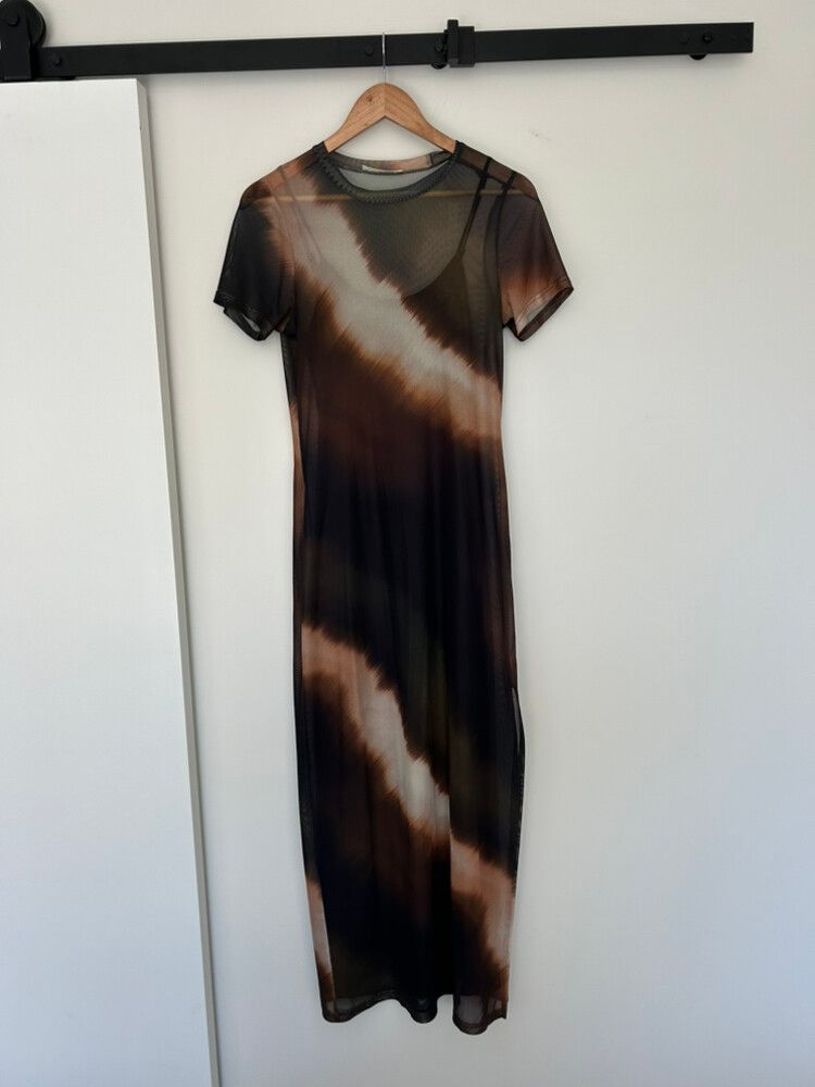 Perfect Stranger - Perfect Stranger Brown Maxi Dress on Designer Wardrobe Perfect Stranger - Perfect Stranger Brown Maxi Dress on Designer Wardrobe