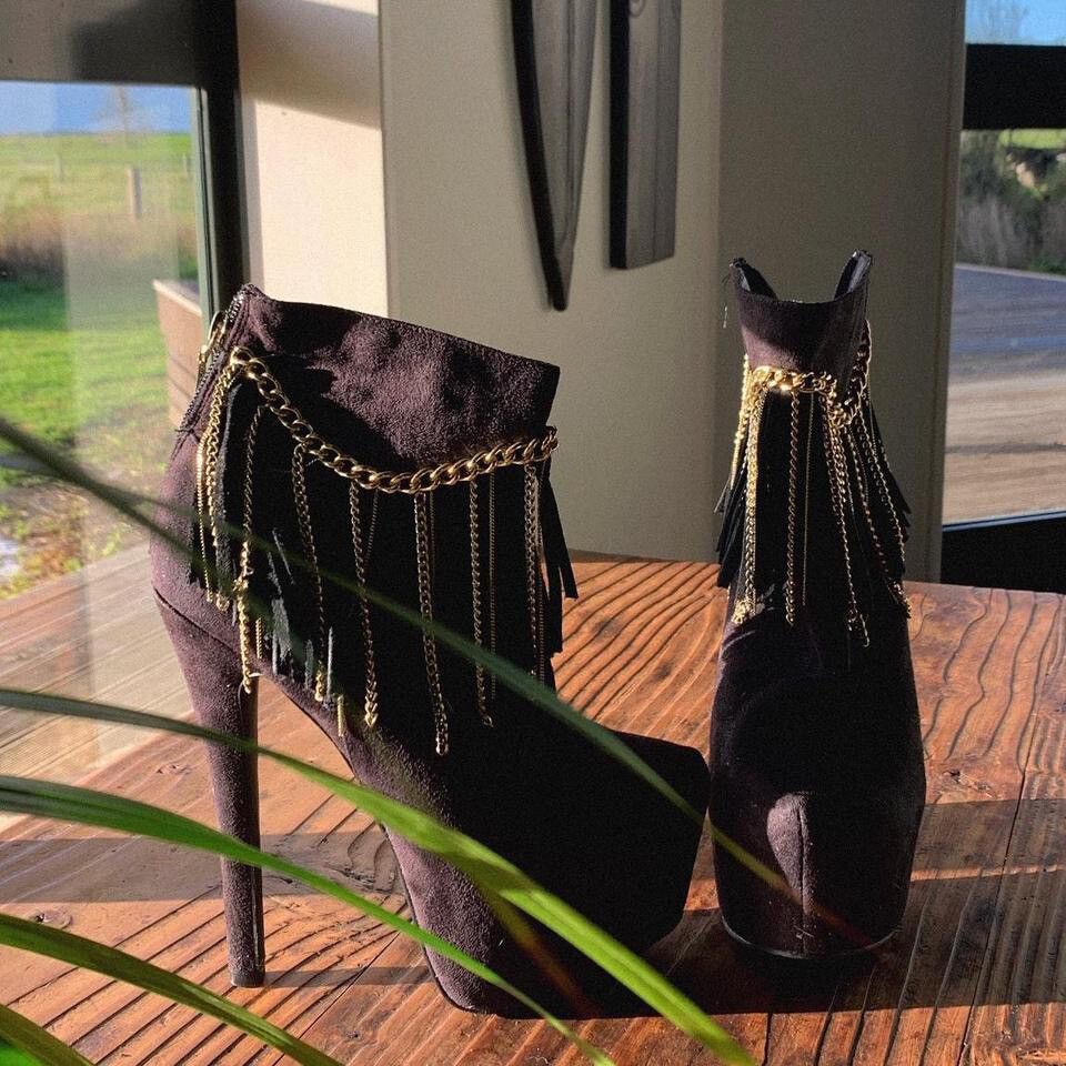 Y2K Bebe Pumps