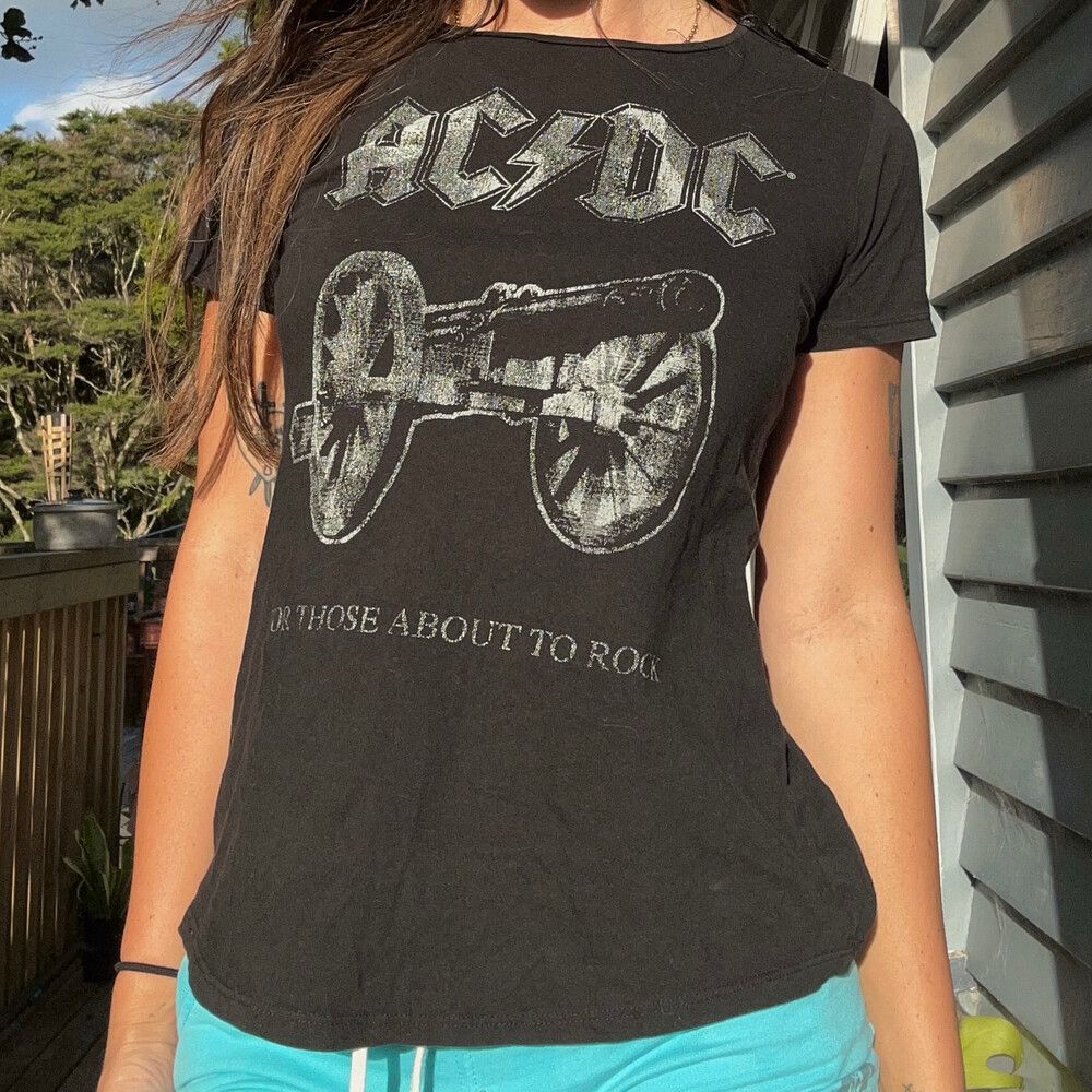 Cotton AC/DC tee