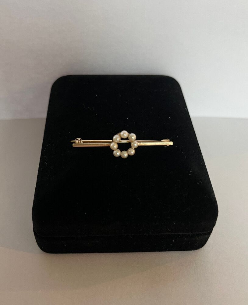 Vintage 9ct Gold & Seed Pearl ‘Cropp & Farr’ Brooch