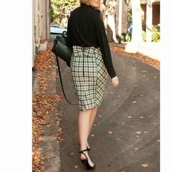 CUE Plaid Check Office High Waisted Pencil Skirt RRP$290