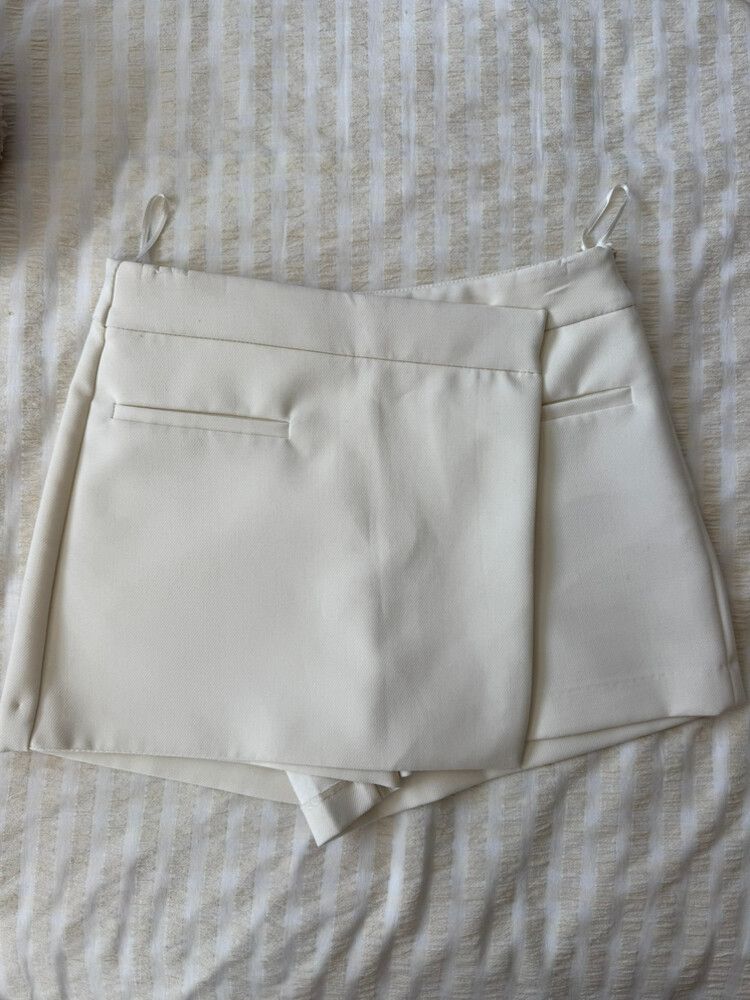 Zara White Skort