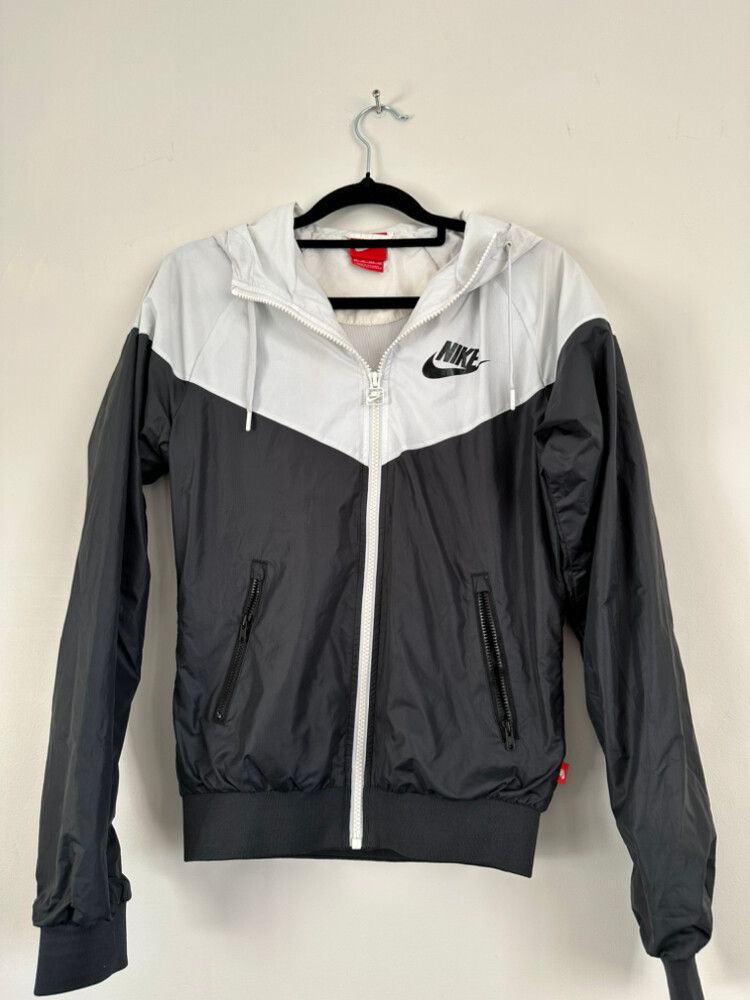nike windbreaker two tone