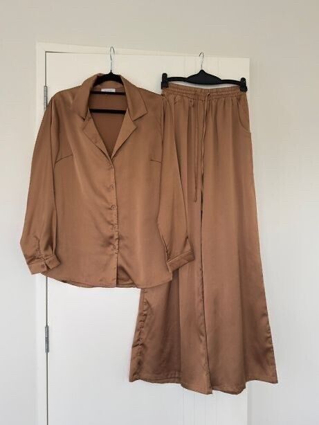 Satin Matching Set - Size 8