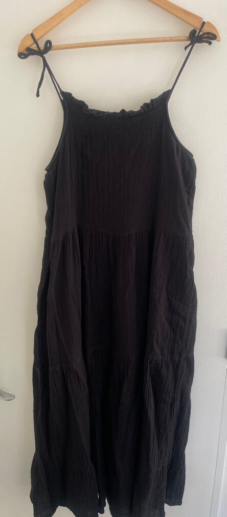 Anine Bing - Anine Bing Black Midi Dress on Designer Wardrobe