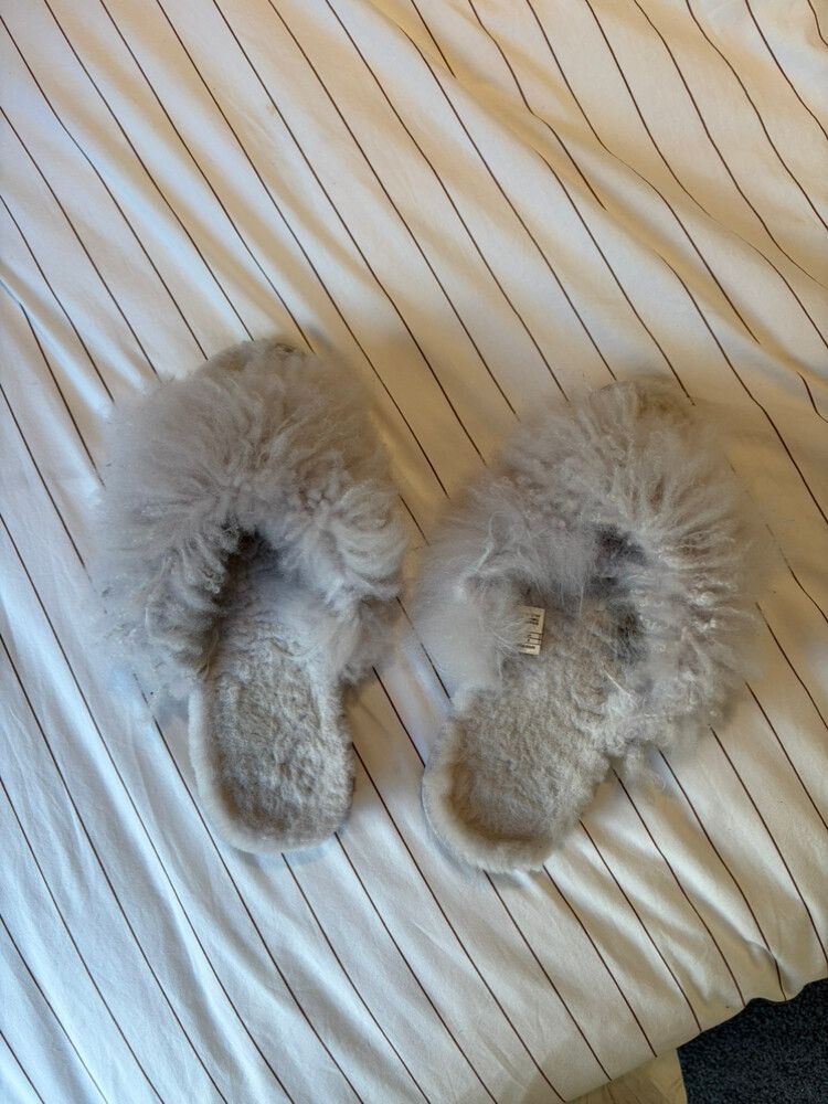 Emu slippers