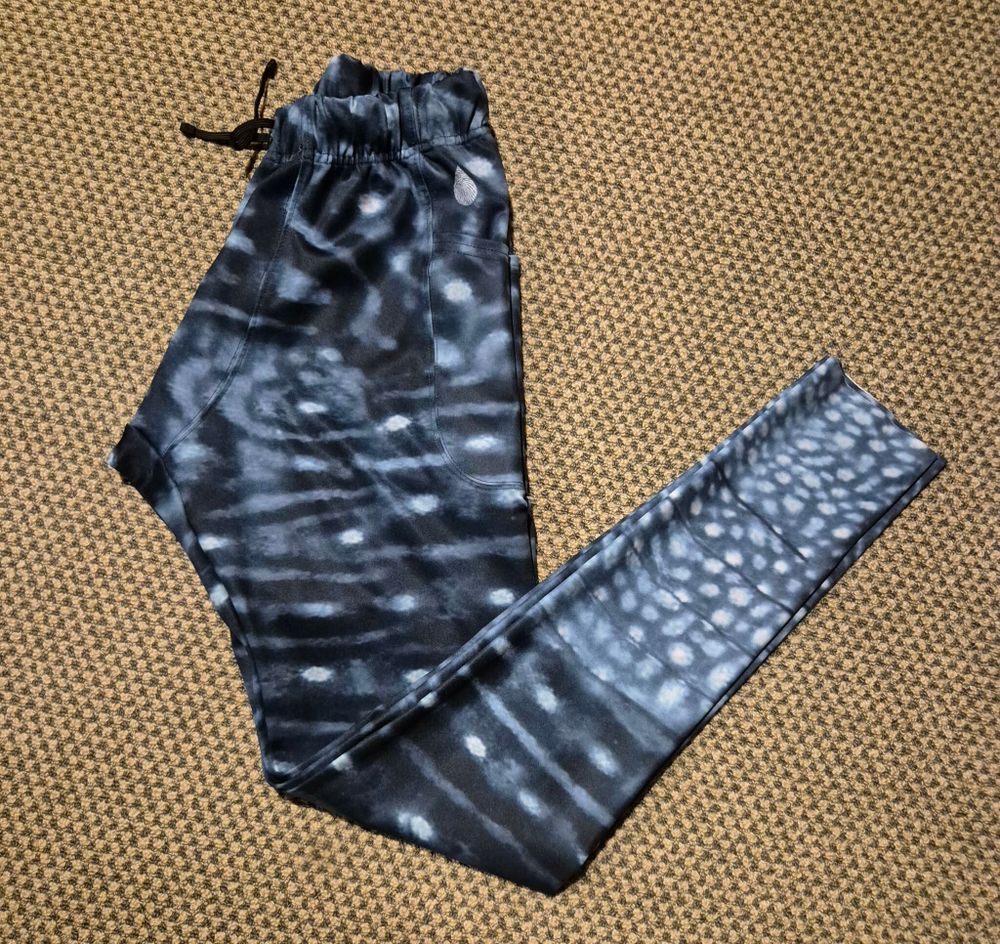 Waterlust Whale Shark Patterned Leggings