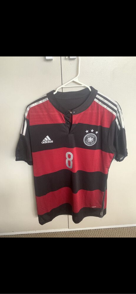 2014 Germany Football Shirt - Ozil #8