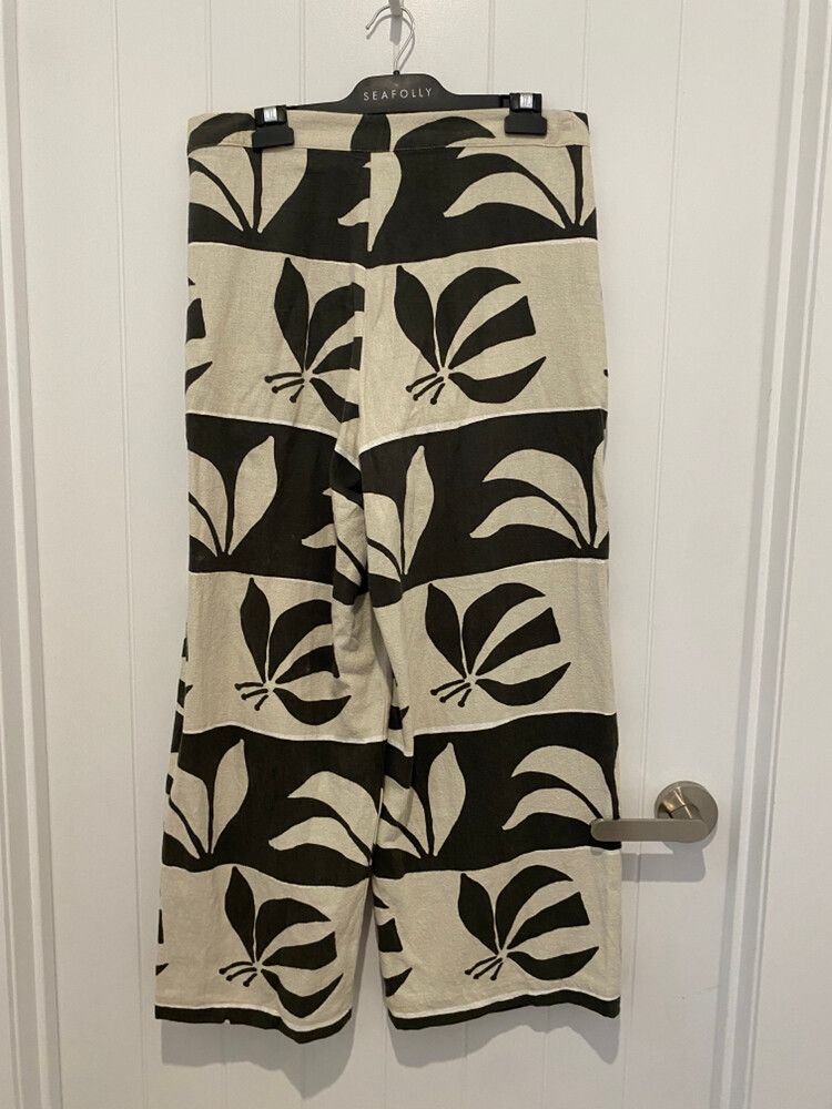 Zulu & Zephyr Beige Brown Print Pants Size M
