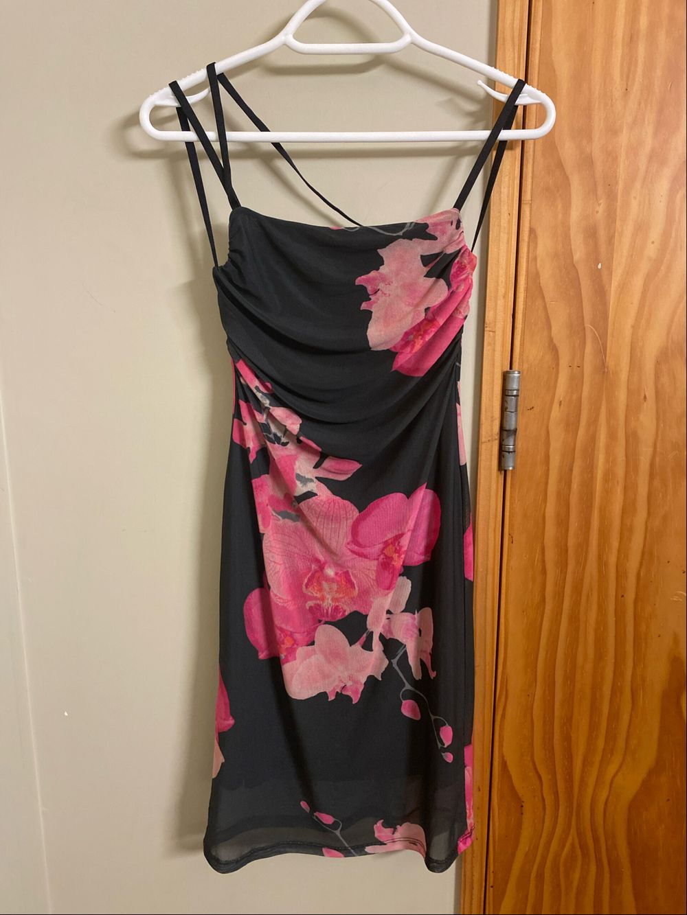 Glassons - Black and Pink Flower Dress on Designer Wardrobe