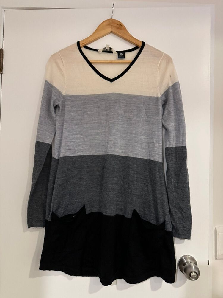 North South Merino Grey Knit Top Size S