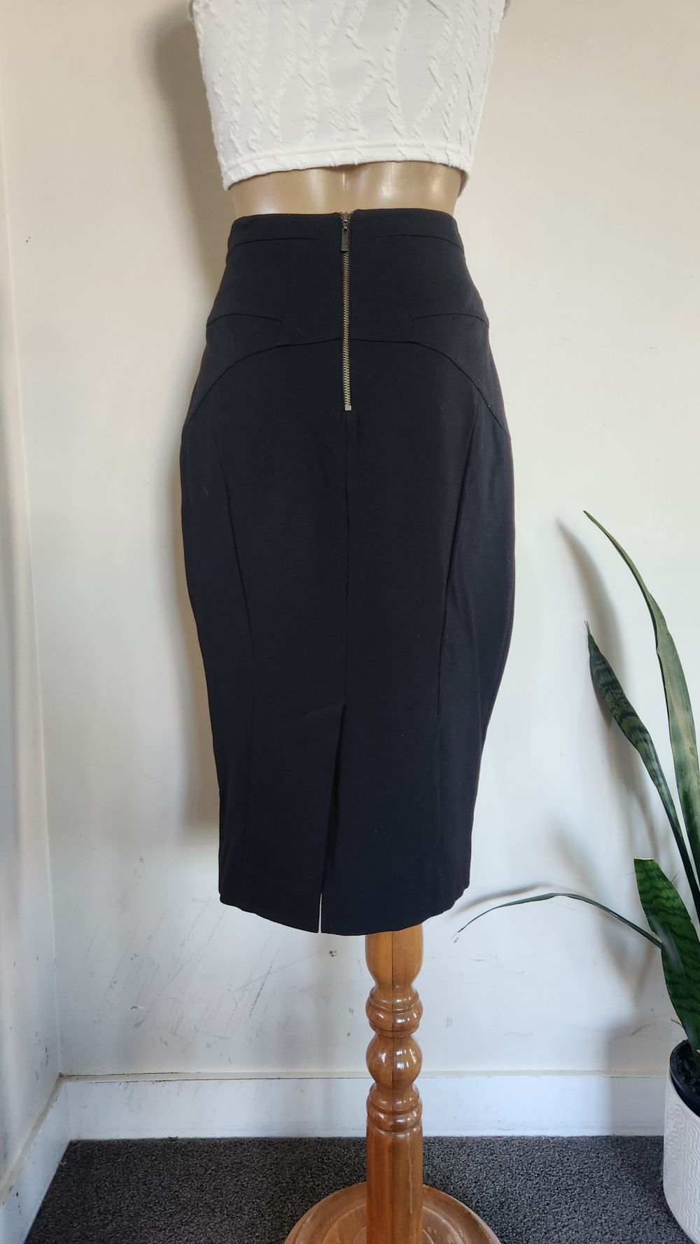 Black wiggle skirt