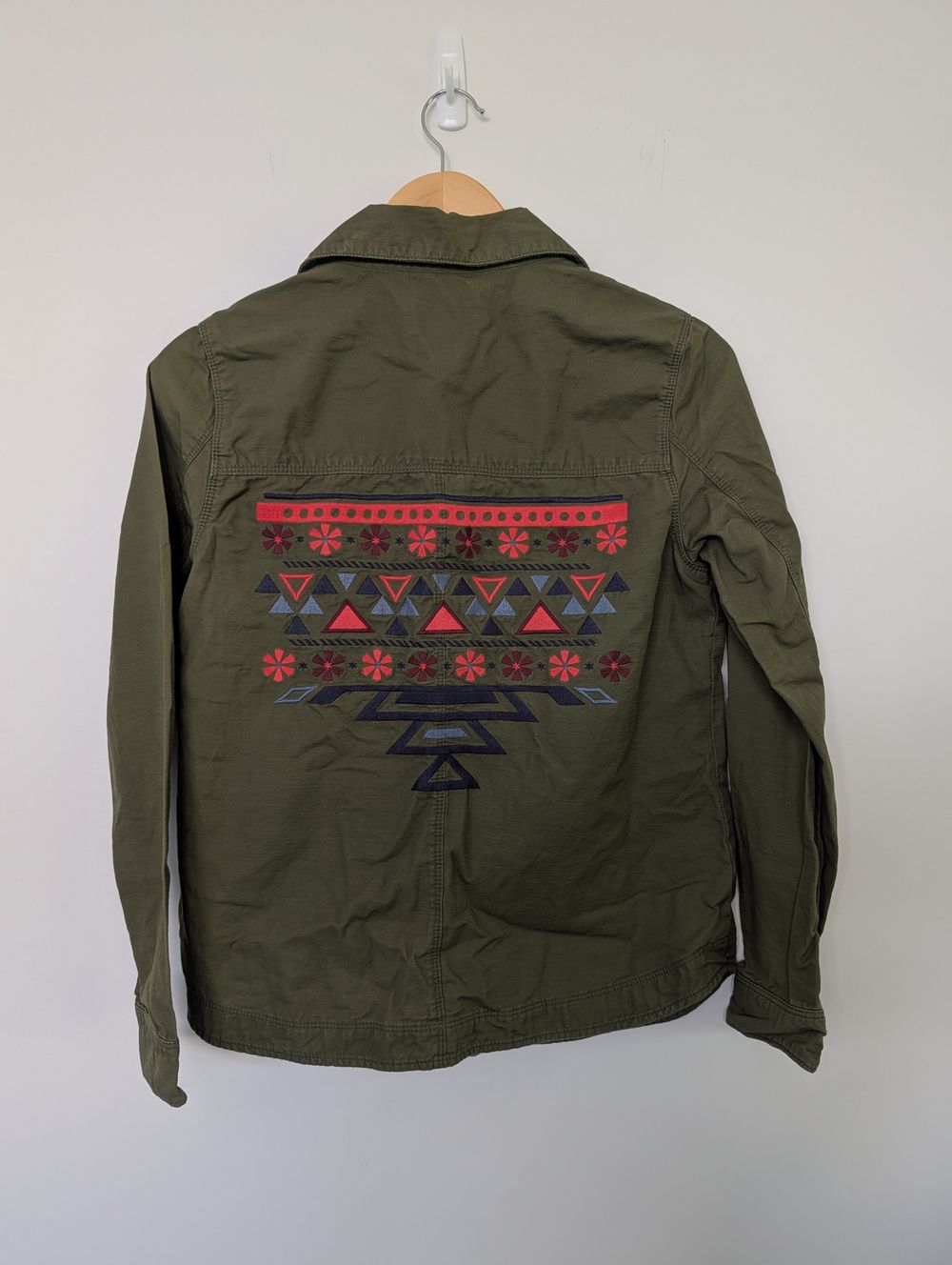 Embroidered utility shirt jacket military jacket embroidery lightweight button up shirt geometric olive green floral contrast stitching size xs southwest aztec western