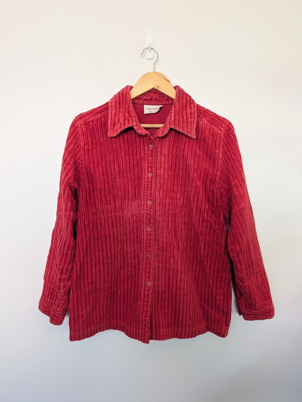 Vintage Harry Potter red corduroy button up shirt jacket shacket size large oversized relaxed casual outdoorsy normcore indie twee hipster quirky retro skater chill