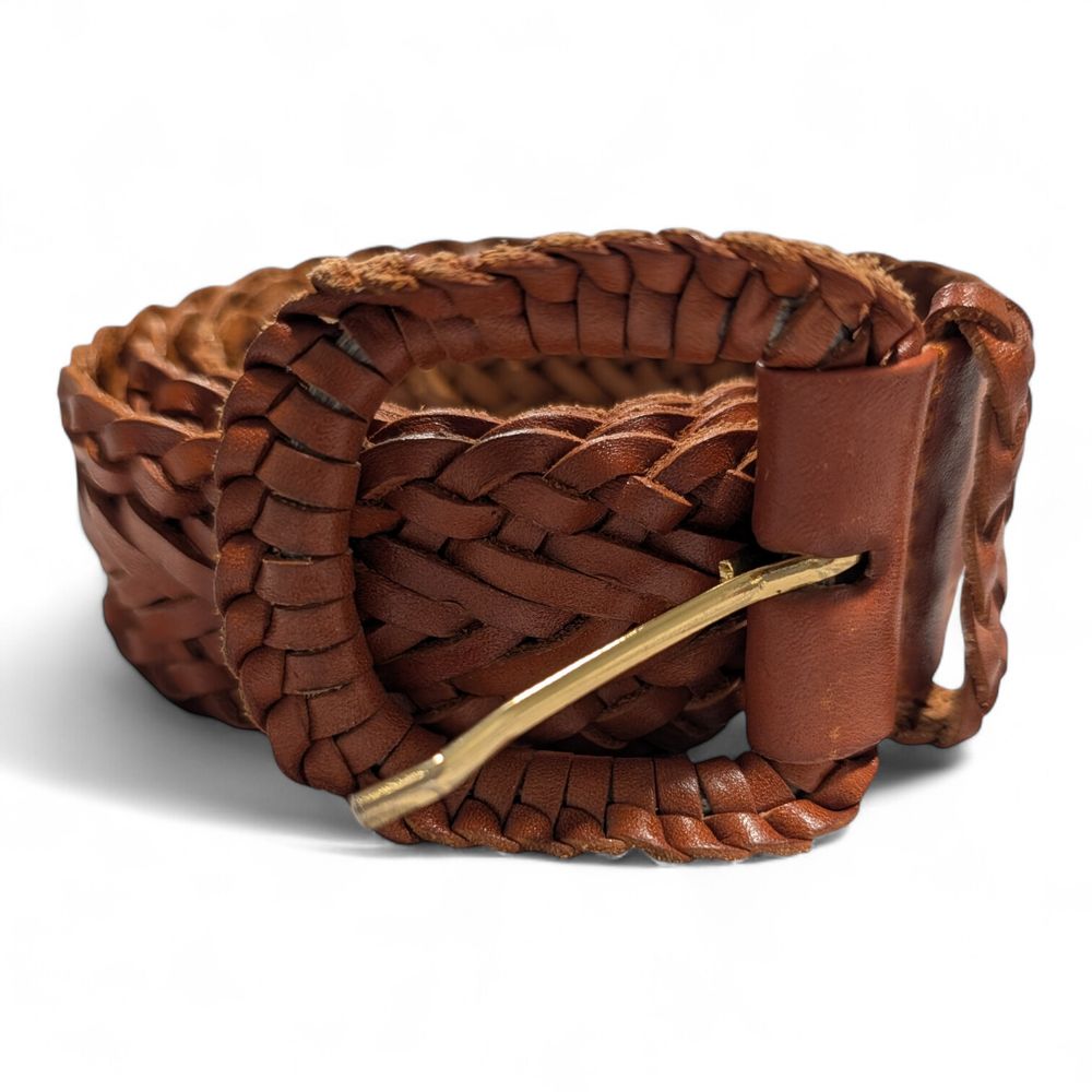 Brown leather belt vintage braided belt capsule wardrobe staple classic western coastal cowgirl boho hippie Y2K 2000s