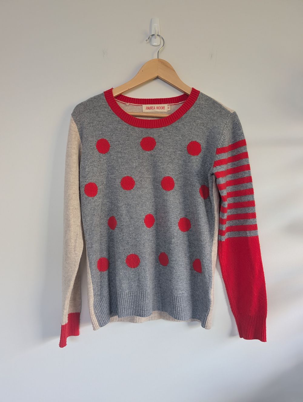 100% cashmere jumper knit jersey sweater polka dot stripe quiet luxury preppy balletcore stealth wealth old money twee teacher Size M geometric unique