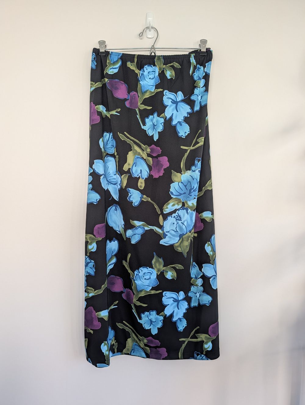 Deadstock NWT New Y2K floral maxi skirt grunge sheer summer spring witchy broomstick dark romantic flower power boho hippie earthy artsy goblincore gremlincore Hawaii resort vacation tropical holiday colourful plus size