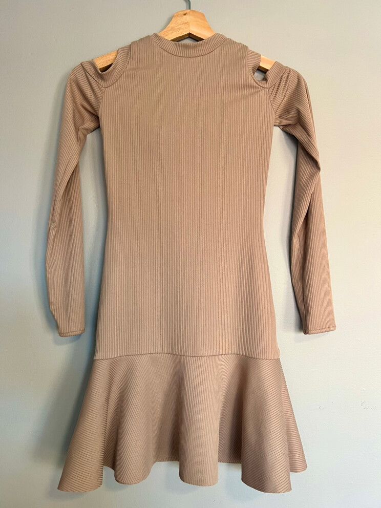 By Johnny Dress