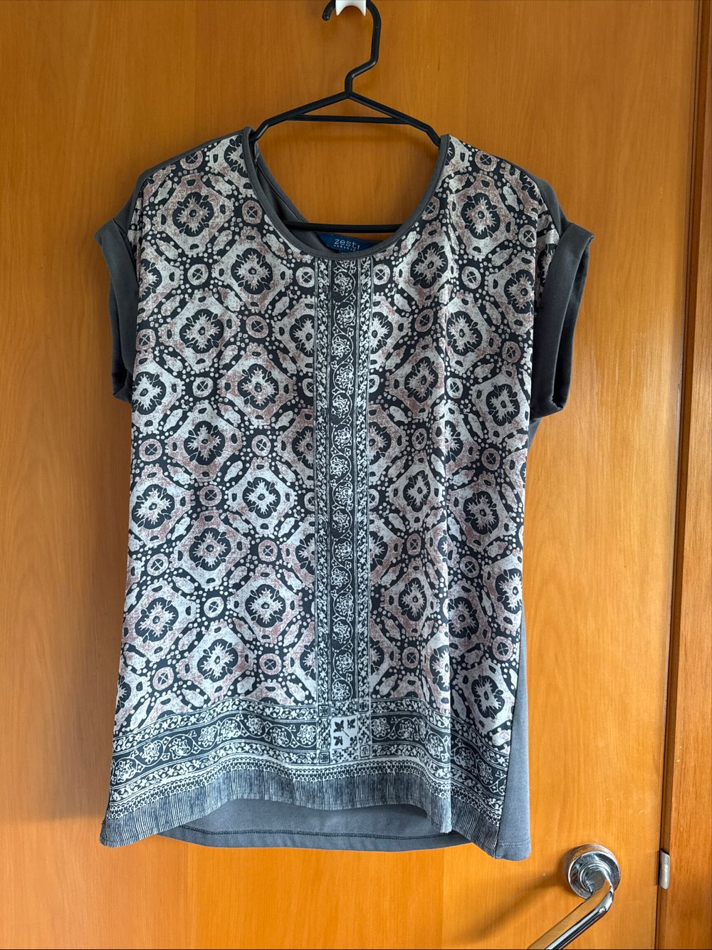 Zest! Weekend Patterned Top