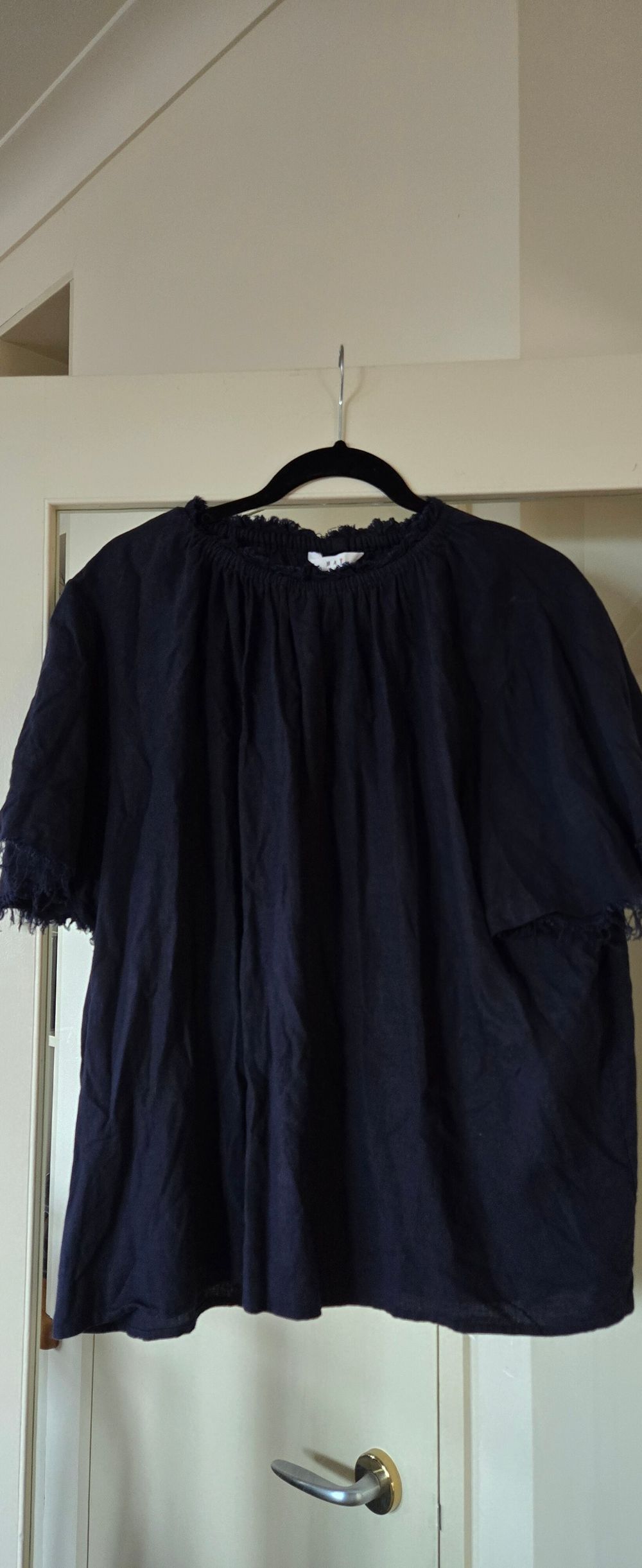 Max Navy Short Sleeve Top Blended Linen – Size 18