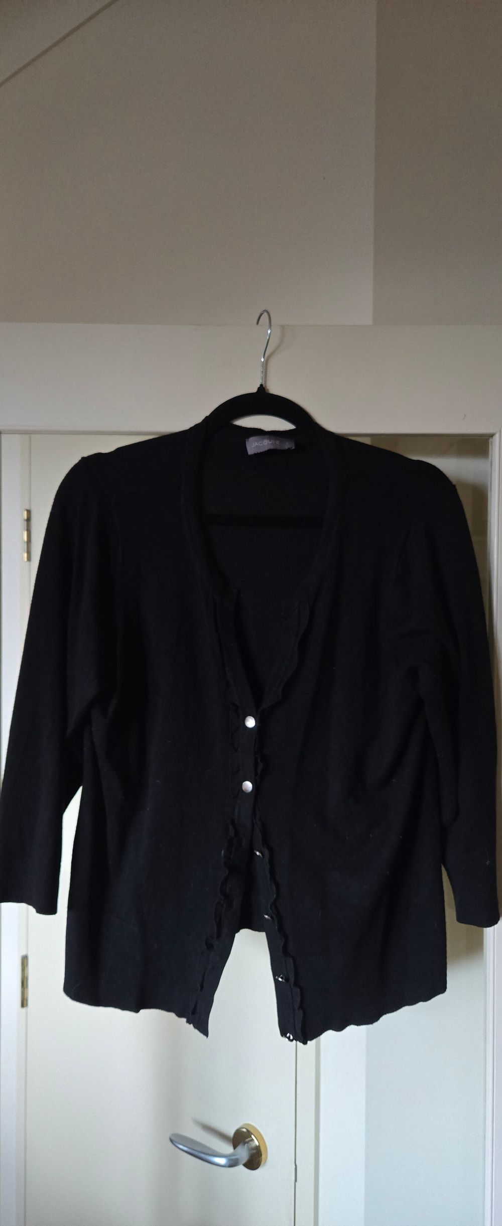 Jacquie E Black Ruffle Cardigan Sz L