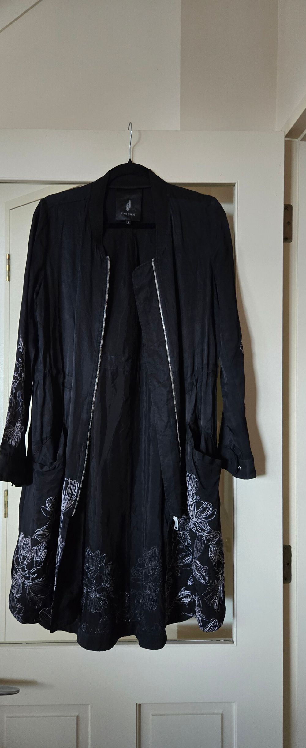 STATE OF PLAY Black Embroidered Jacket Sz 8